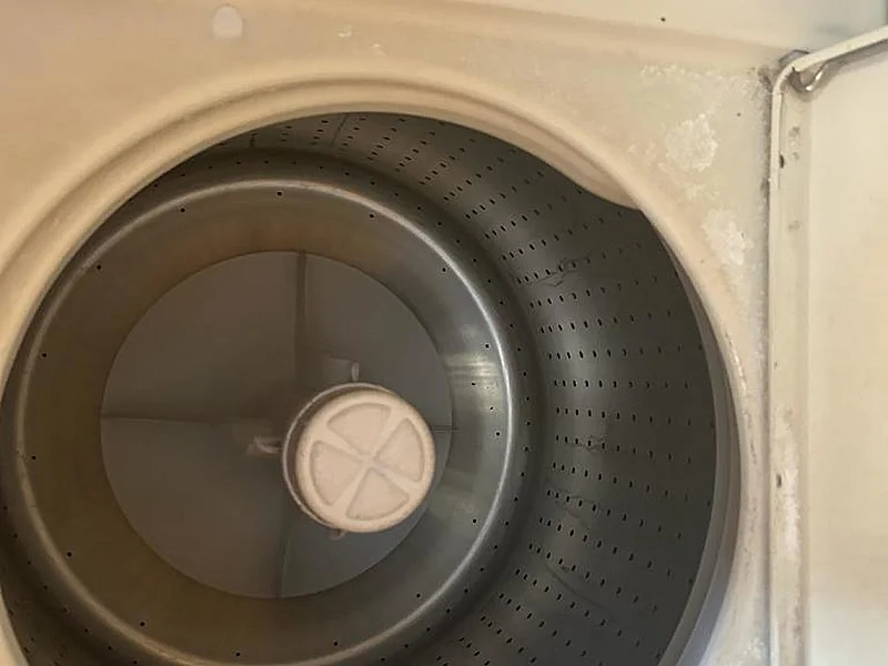 N° 10 - IMMEUBLE À VENDRE