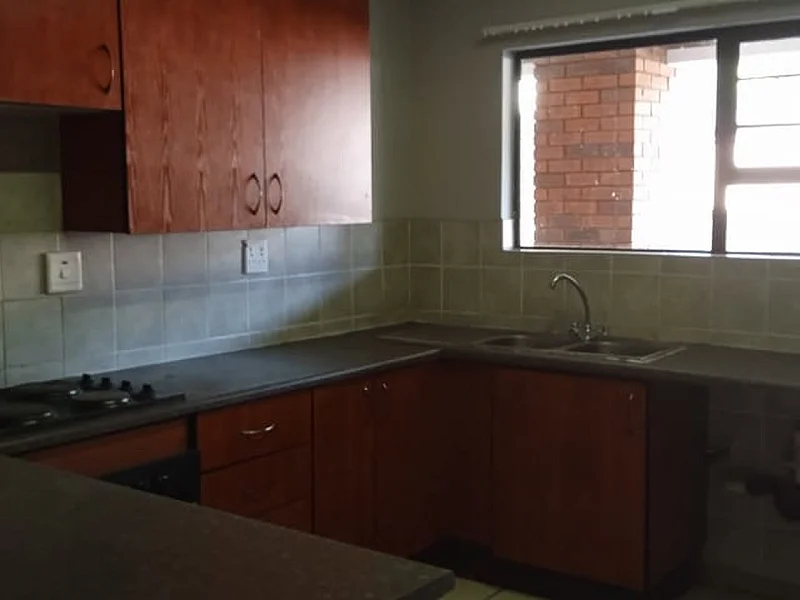 N° 8 - MMEUBLE D’APPARTEMENTS