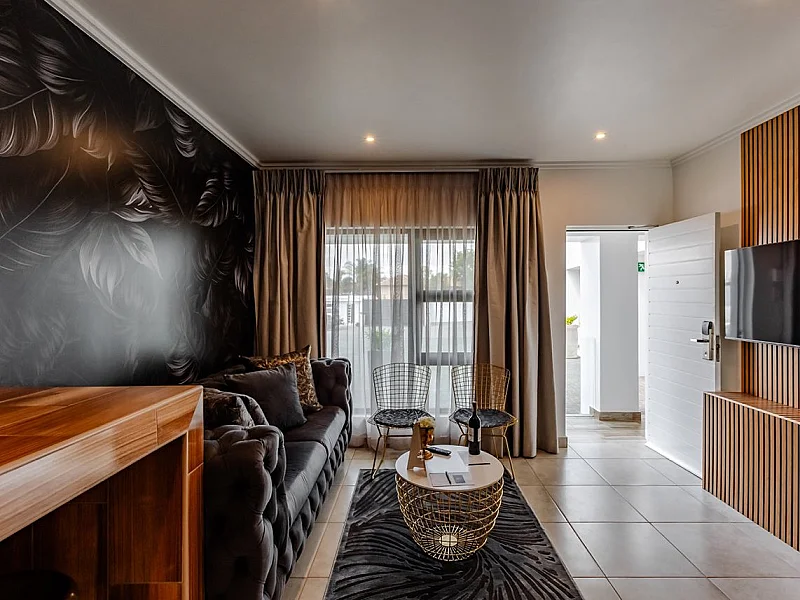 N° 5 - IMMEUBLE D'APPARTEMENTS