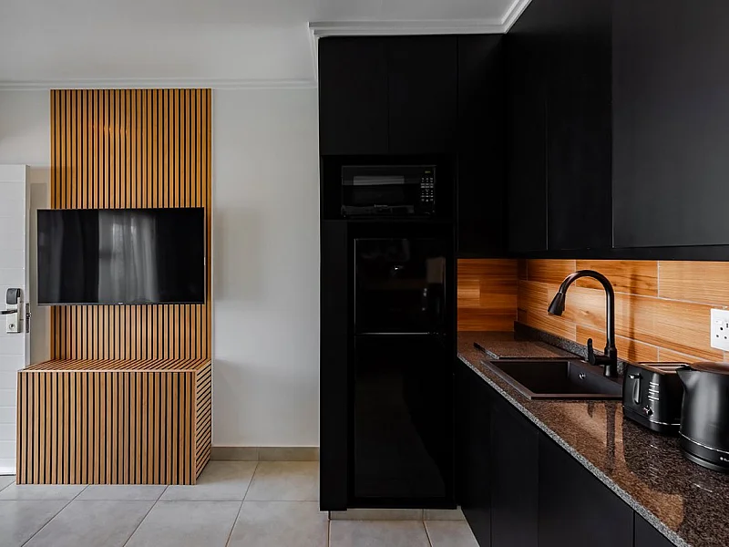 N° 5 - IMMEUBLE D'APPARTEMENTS