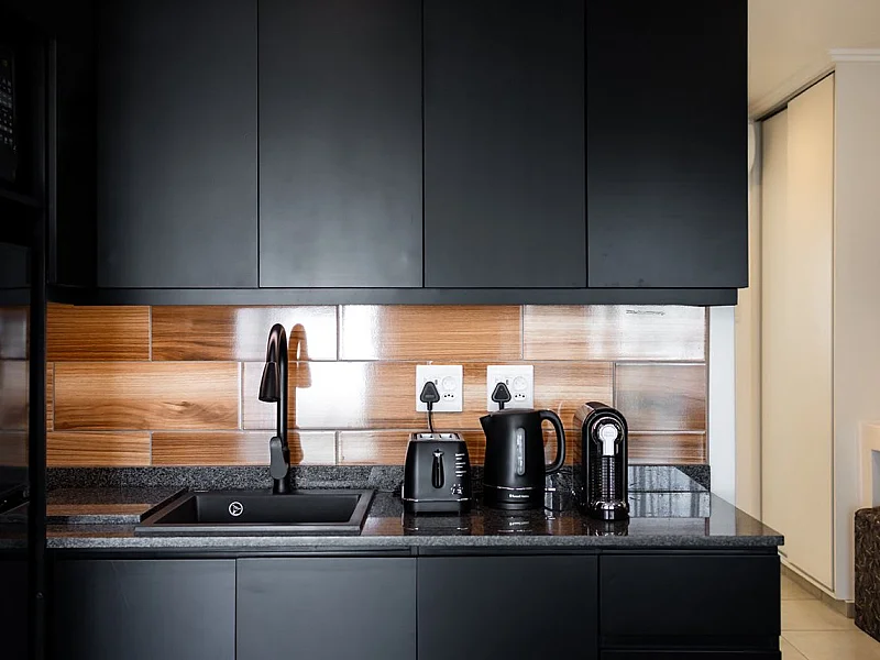 N° 5 - IMMEUBLE D'APPARTEMENTS