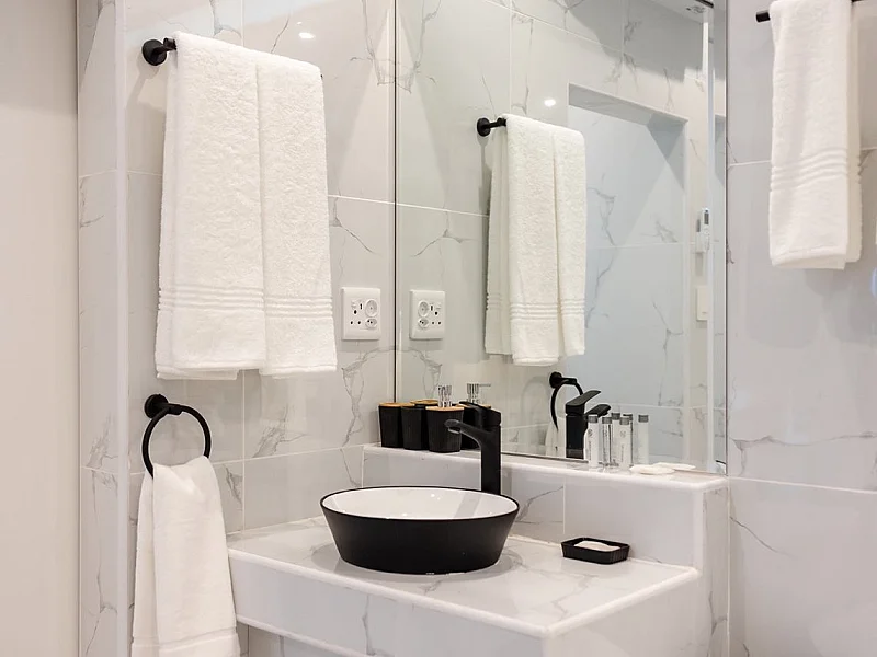 N° 5 - IMMEUBLE D'APPARTEMENTS