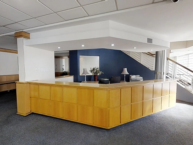 N° 4 - ENTREPRISE/COMPLEXE HOTELIER