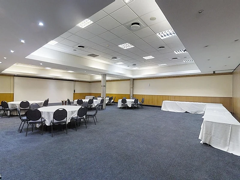 N° 4 - ENTREPRISE/COMPLEXE HOTELIER