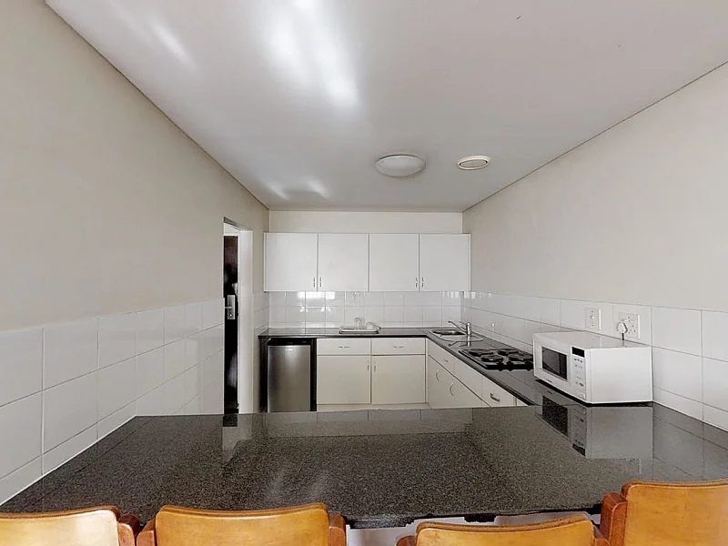 N° 4 - ENTREPRISE/COMPLEXE HOTELIER