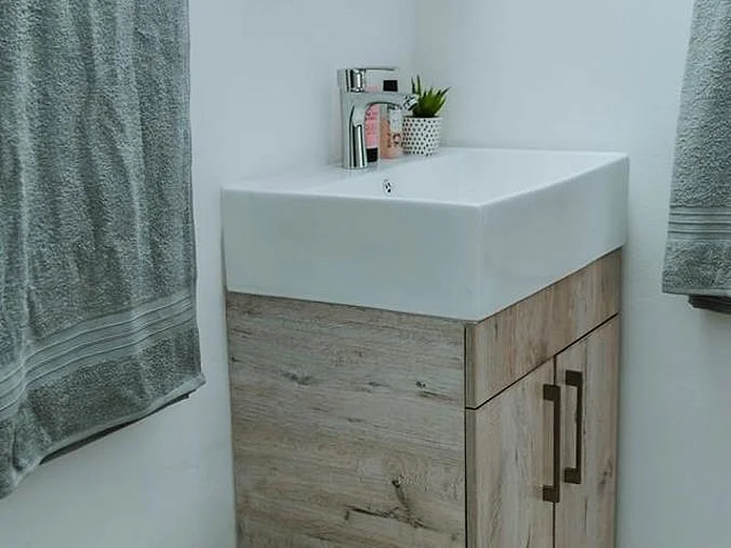 N° 5 - IMMEUBLE D'APPARTEMENTS