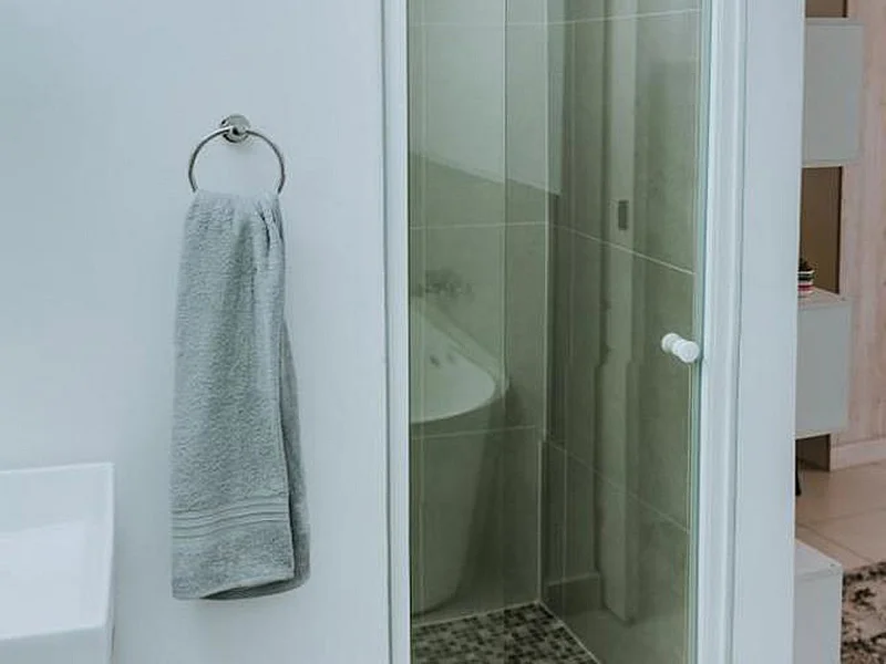 N° 5 - IMMEUBLE D'APPARTEMENTS