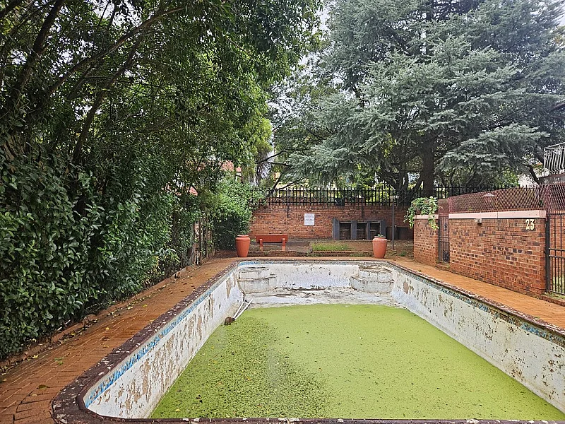 N° 19 - IMMEUBLE D'APPARTEMENTS