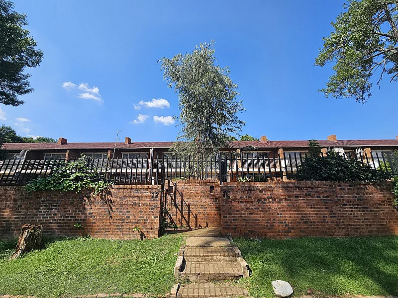 N° 19 - IMMEUBLE D'APPARTEMENTS