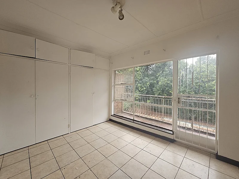 N° 19 - IMMEUBLE D'APPARTEMENTS