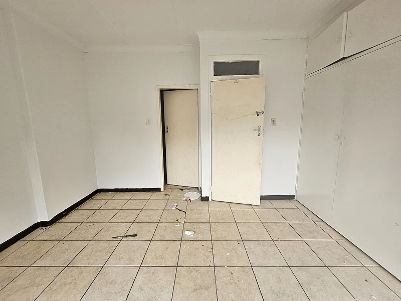 N° 19 - IMMEUBLE D'APPARTEMENTS