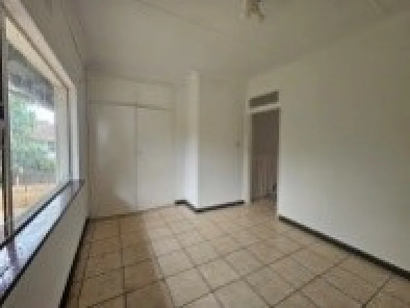 N° 27 - IMMEUBLE À VENDRE