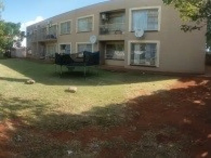 N° 28 - BLOC D'APPARTEMEMENTS