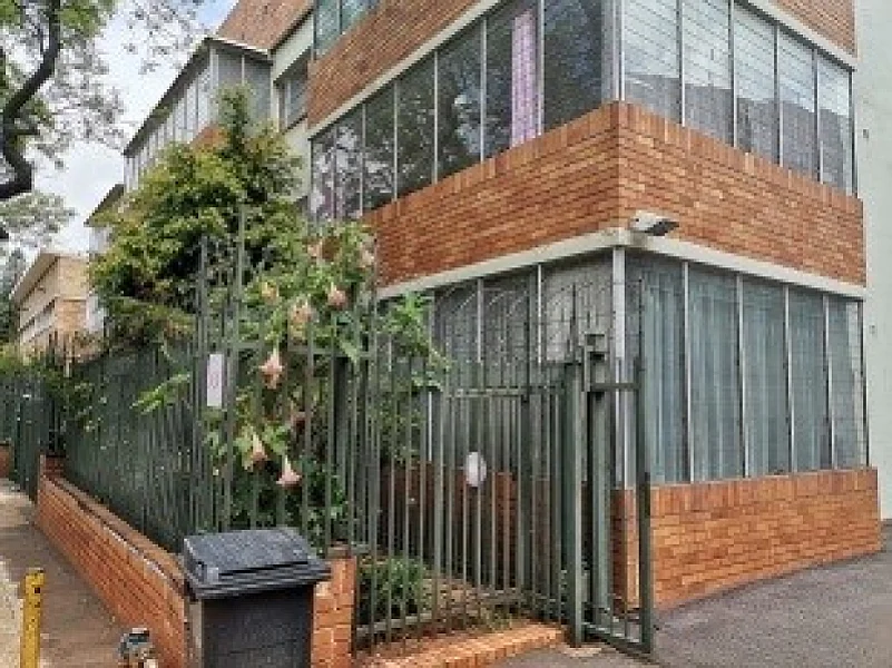 N° 31 IMMEUBLE D'APPARTEMENTS