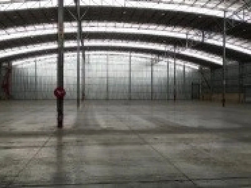 N° 32 ENTREPOT IMDUSTRIEL