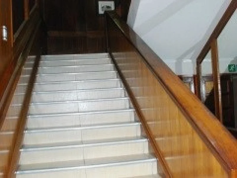 N° 33  COMPLEXE HOTELIER