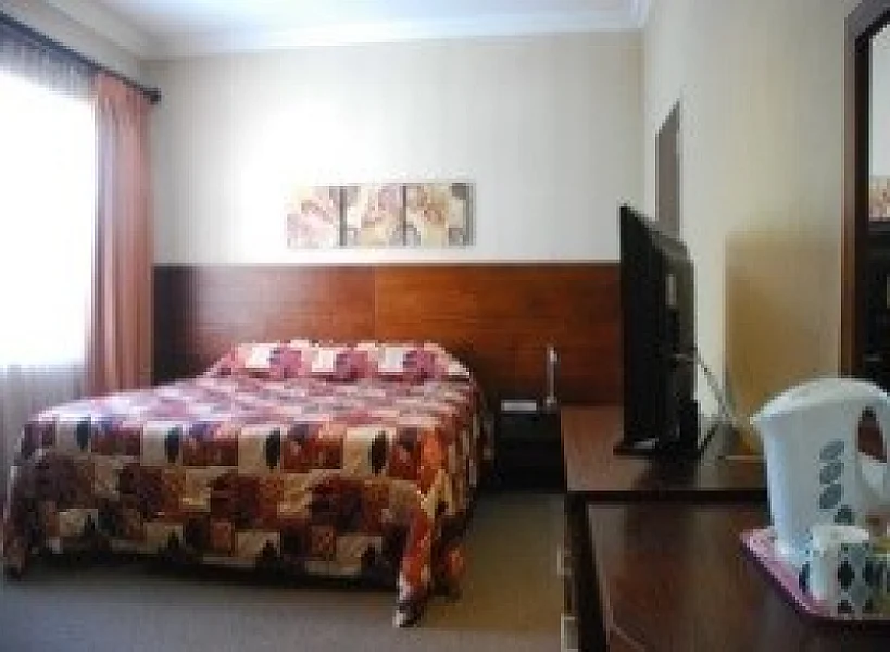 N° 33  COMPLEXE HOTELIER