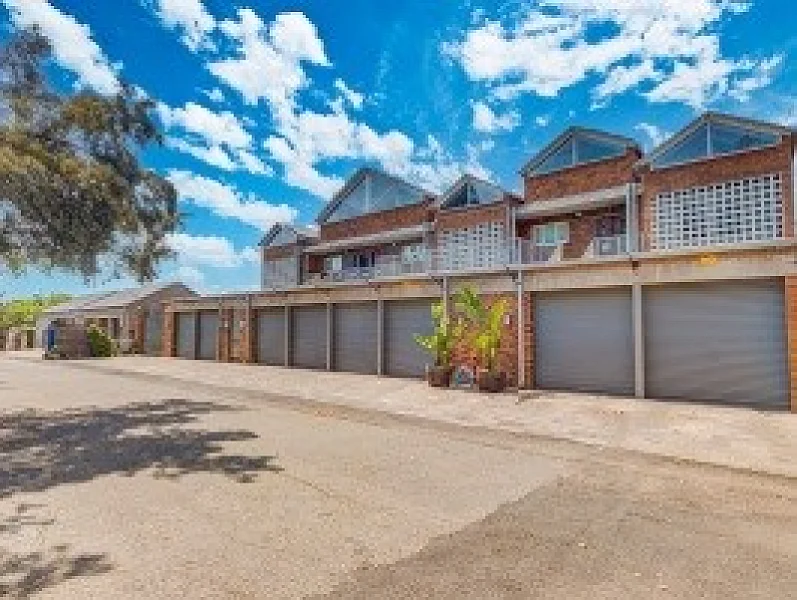 N° 34 IMMEUBLE A VENDRE