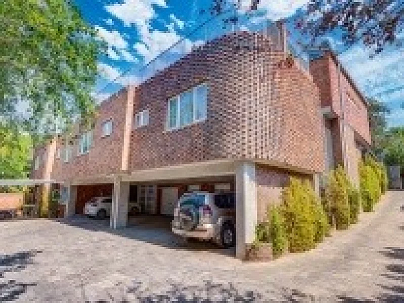 N° 34 IMMEUBLE A VENDRE