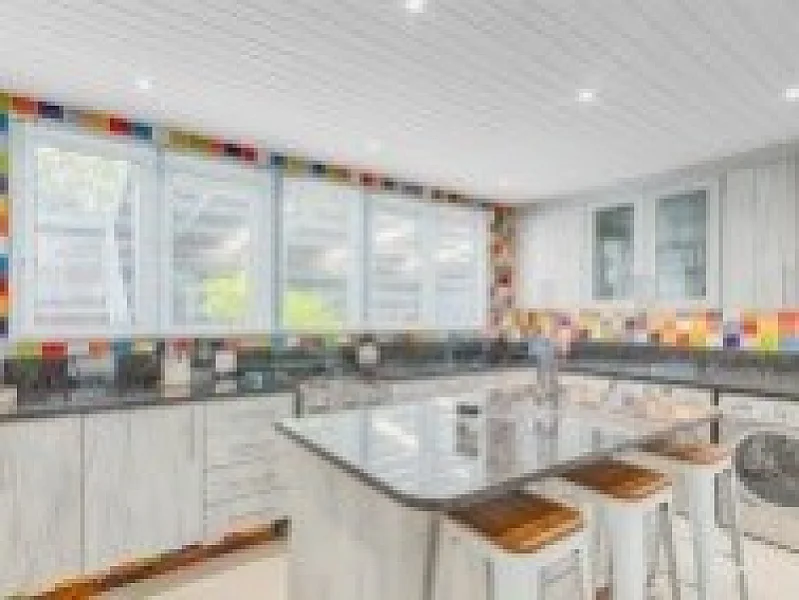 N° 34 IMMEUBLE A VENDRE