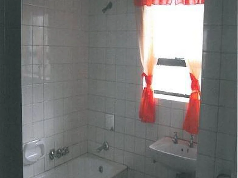 N° 14 - Immeuble de 5 180 m² à vendre